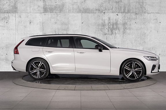 Volvo V60 14 of 30