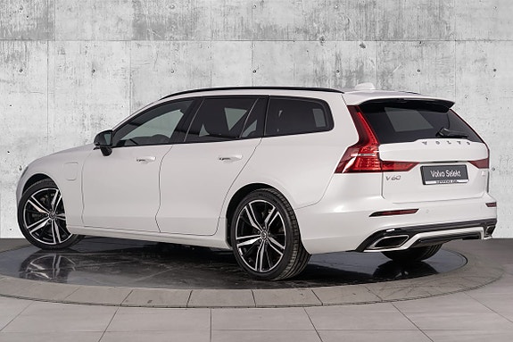 Volvo V60 8 of 30