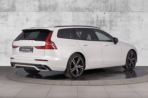 Volvo V60 12 of 30