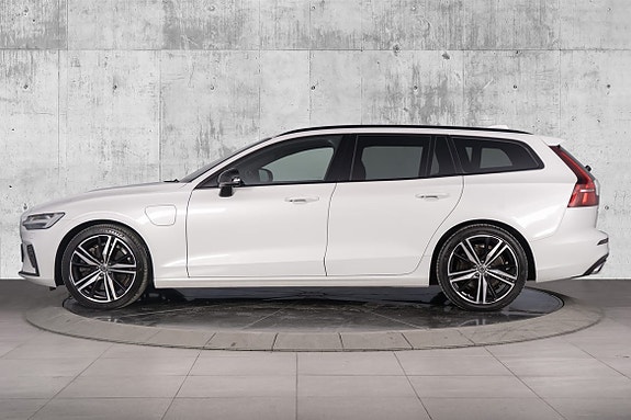 Volvo V60 7 of 30