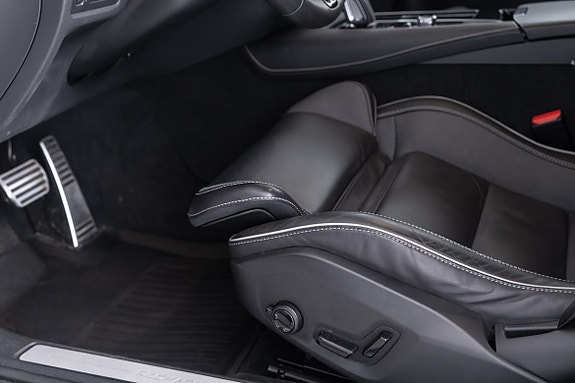 Volvo V60 22 of 30