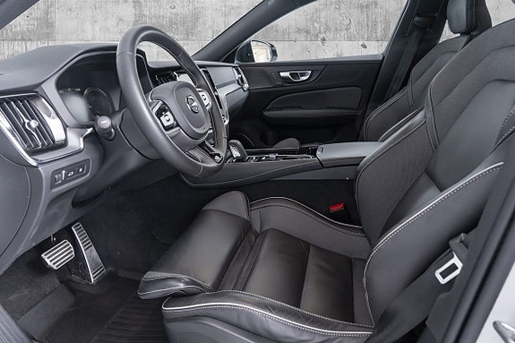 Volvo V60 16 of 30