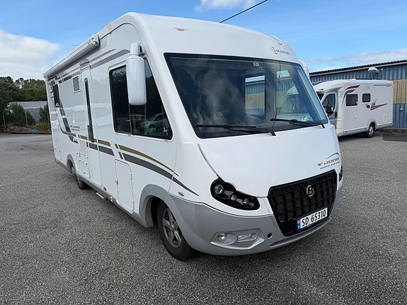 Pilote Bavaria I742XLC 3,0 ltr, automat,Alde, queenbed 2 of 16