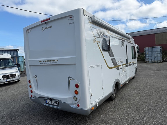 Pilote Bavaria I742XLC 3,0 ltr, automat,Alde, queenbed 3 of 16