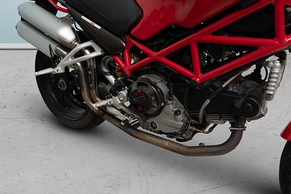 Ducati Monster 1000 8 of 24