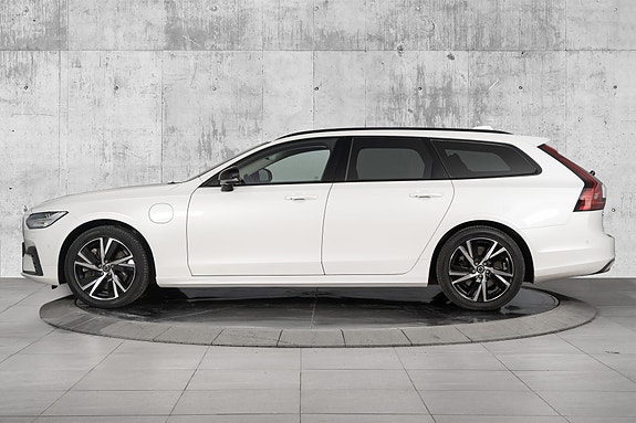 Volvo V90 7 of 30
