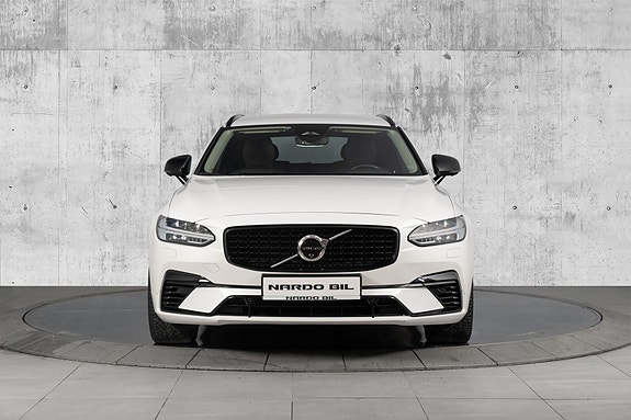 Volvo V90 4 of 30