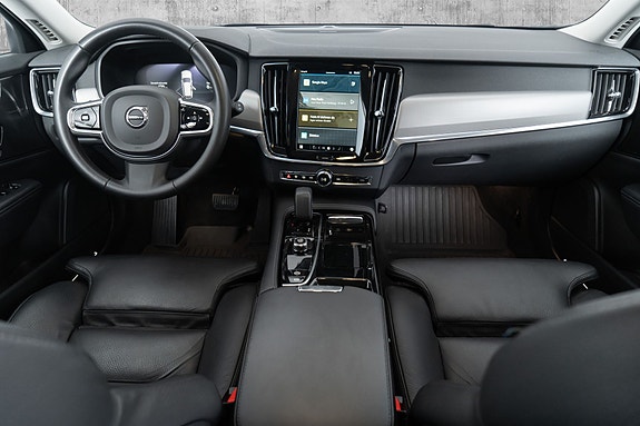 Volvo V90 30 of 30