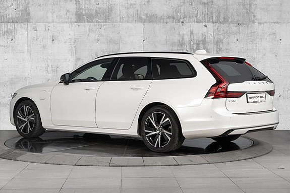 Volvo V90 8 of 30