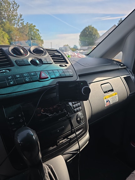 Mercedes-Benz Vito 115 3 of 27
