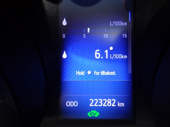 Toyota Auris 22 of 30