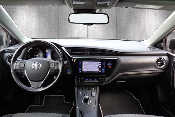 Toyota Auris 17 of 30