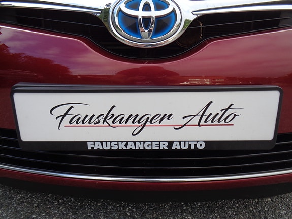 Toyota Auris 11 of 30