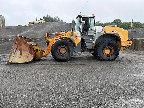 Liebherr L 580 5 of 5
