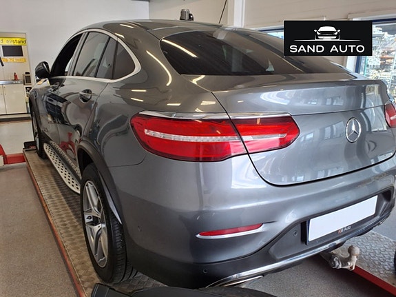 Mercedes-Benz GLC350 e 8 of 26