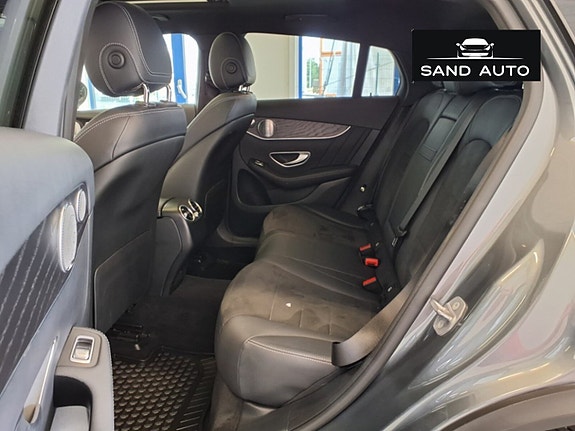 Mercedes-Benz GLC350 e 17 of 26