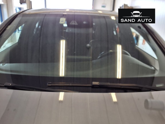 Mercedes-Benz GLC350 e 10 of 26