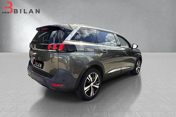 Peugeot 5008 11 of 30