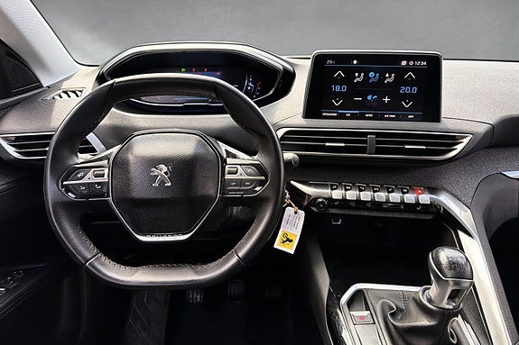 Peugeot 5008 23 of 30