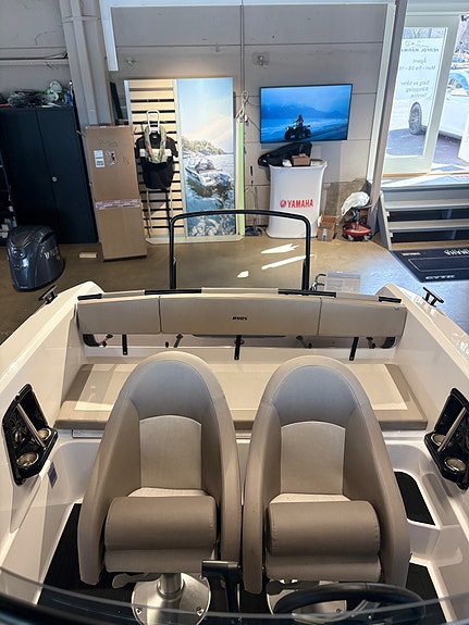 Ryds 630 VI 2025 modell med Yamaha 115 hk - Fabrikkny båt med S-Line pakke 15 of 18