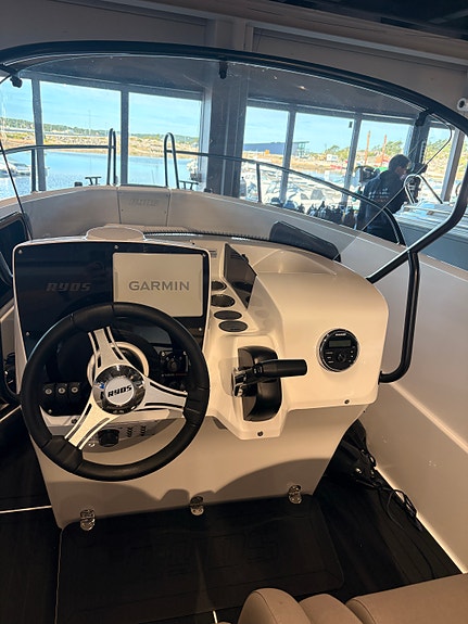 Ryds 630 VI 2025 modell med Yamaha 115 hk - Fabrikkny båt med S-Line pakke 10 of 18