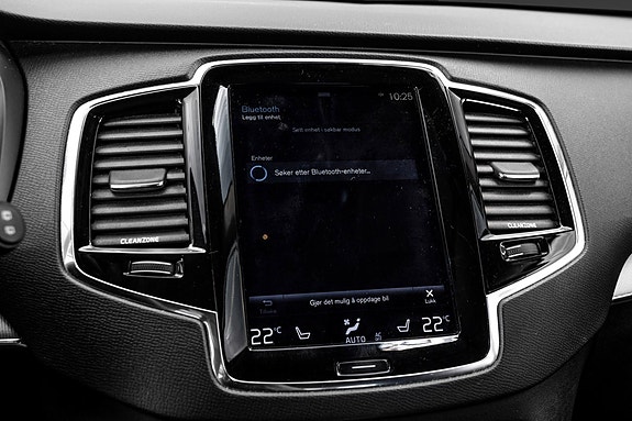 Volvo XC90 27 of 30