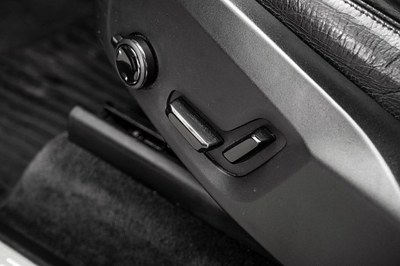 Volvo XC90 13 of 30