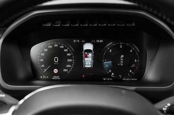 Volvo XC90 21 of 30