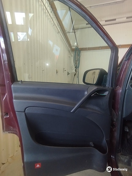 Mercedes-Benz Vito 113 9 of 10