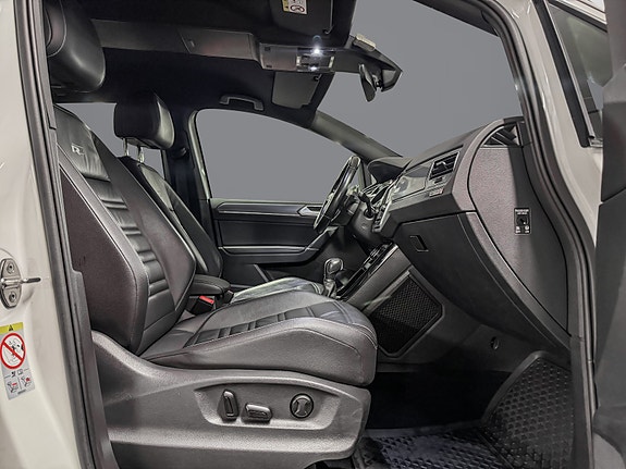 Volkswagen Touran 19 of 30