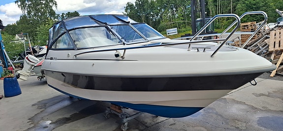 2011 Bella 621 DC med Mercury 135 V6 Optimax 4 of 9