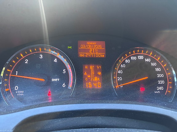 Toyota Avensis 6 of 12