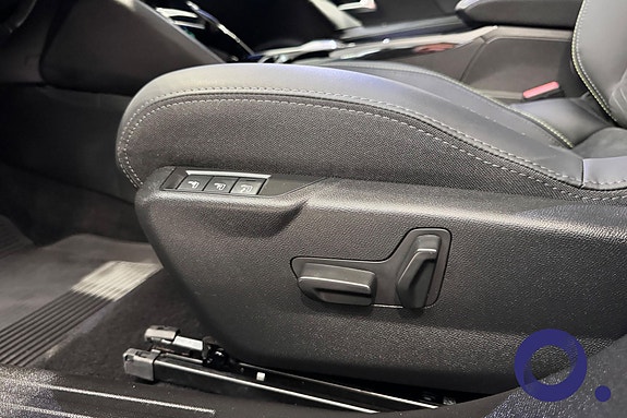 Peugeot e-2008 19 of 19