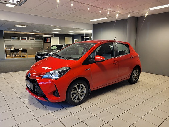 Toyota Yaris 7 of 26
