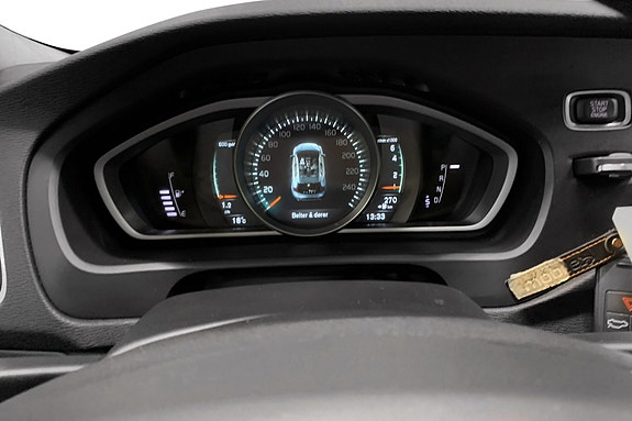 Volvo V40 10 of 14