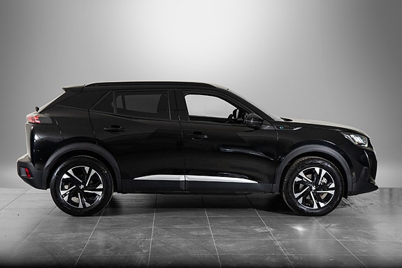 Peugeot e-2008 5 of 19