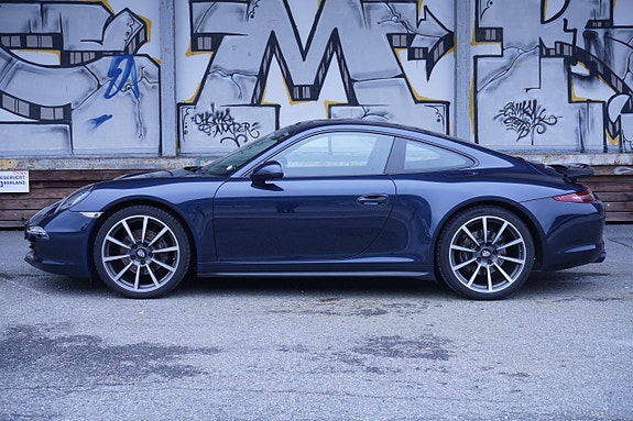 Porsche 911 2 of 29