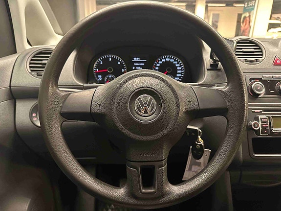 Volkswagen Caddy 12 of 30