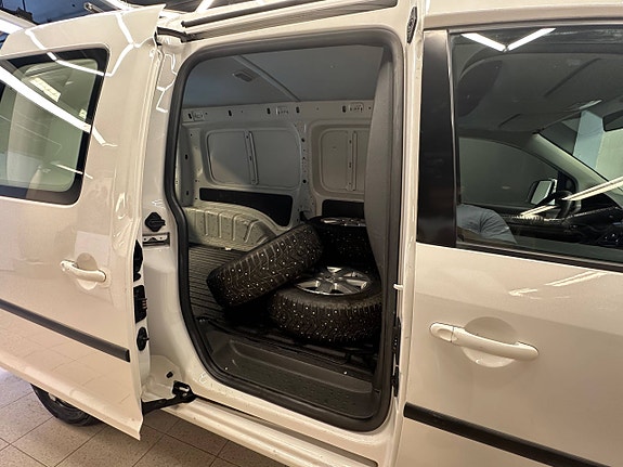 Volkswagen Caddy 23 of 30