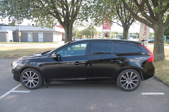 Volvo V60 9 of 23