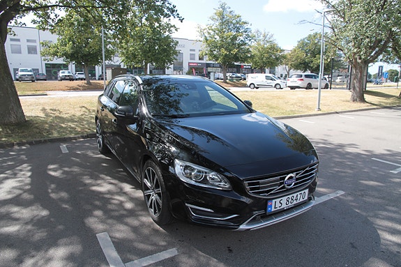 Volvo V60 4 of 23
