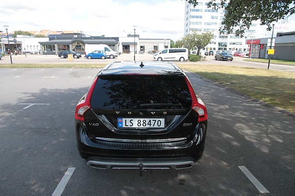 Volvo V60 7 of 23