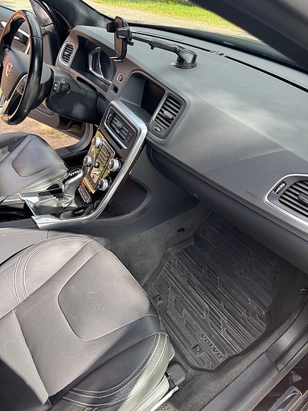 Volvo V60 20 of 23