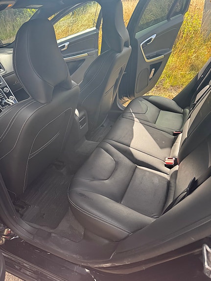Volvo V60 21 of 23