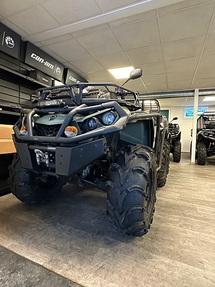 Can-Am Outlander 1000 6x6 2 of 8