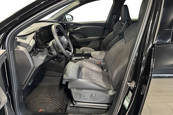 Audi SQ6 e-tron 5 of 30