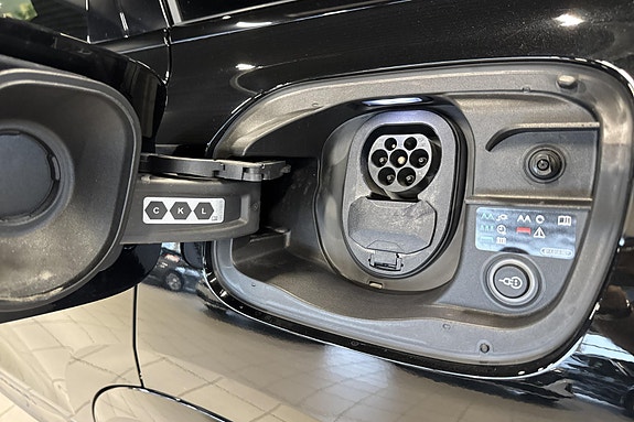 Audi SQ6 e-tron 28 of 30