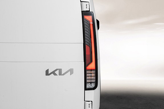 Kia PV5 8 of 25