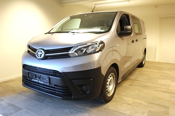 Toyota Proace 2 of 15