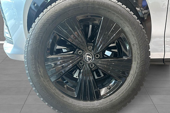 Lexus RZ450e 11 of 30